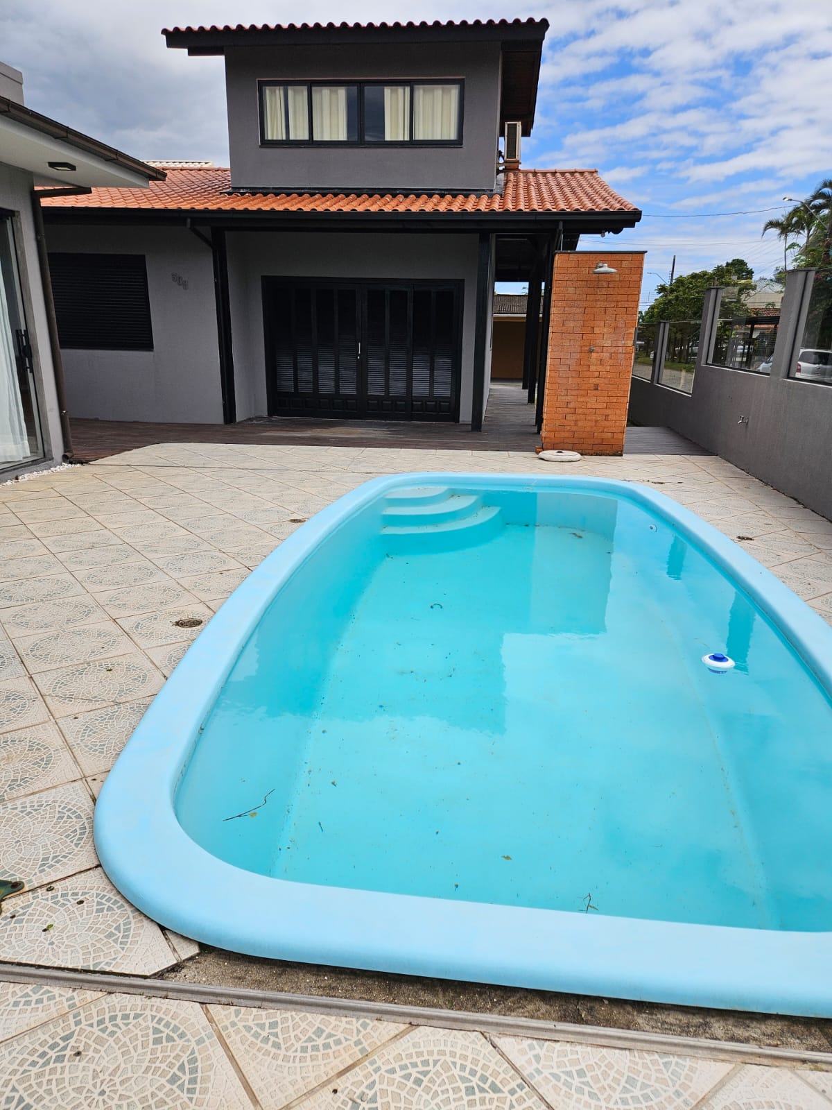 Casa com Piscina e Ofurô
