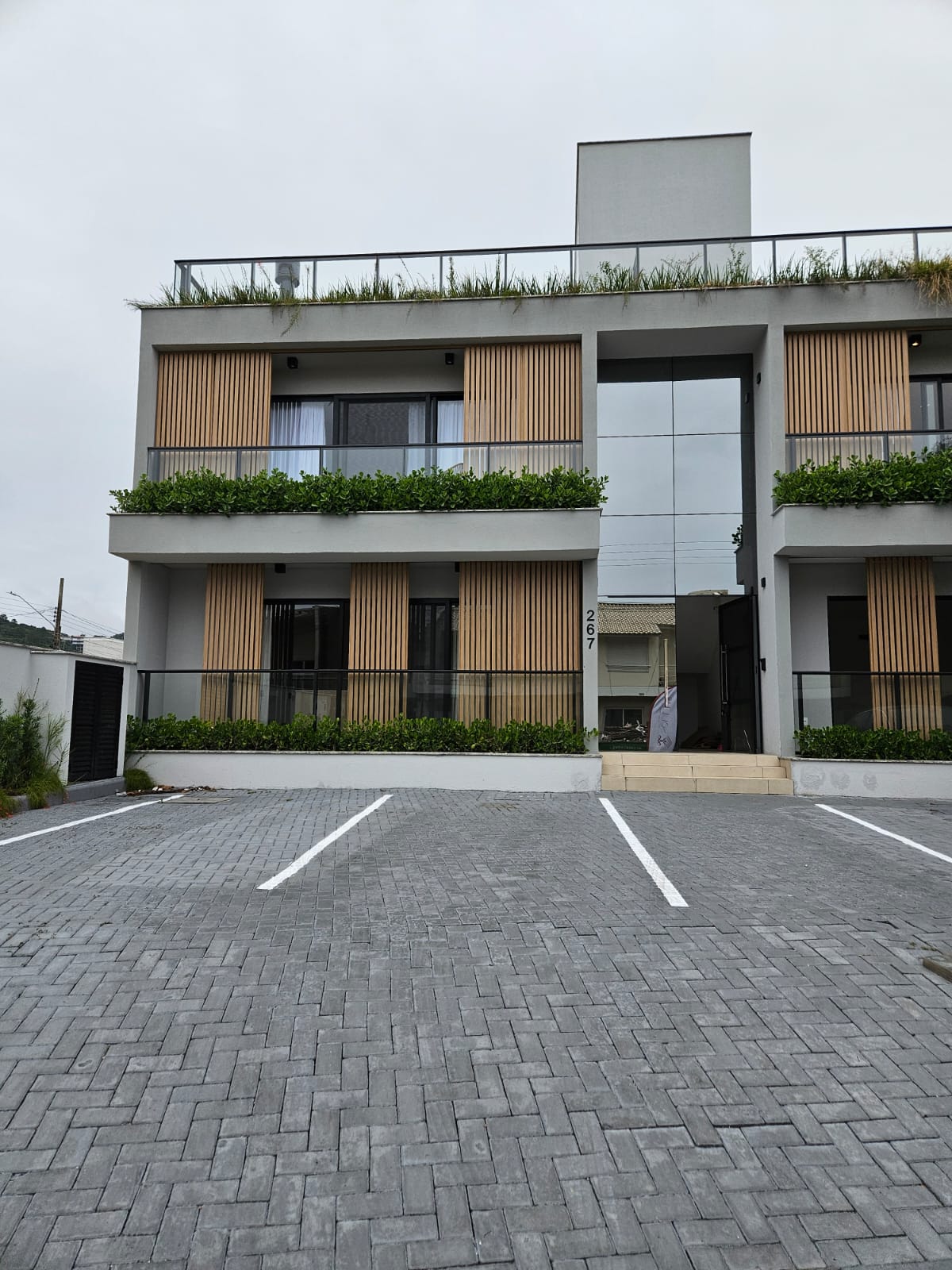 Apartamento Contemporâneo à venda Garopaba