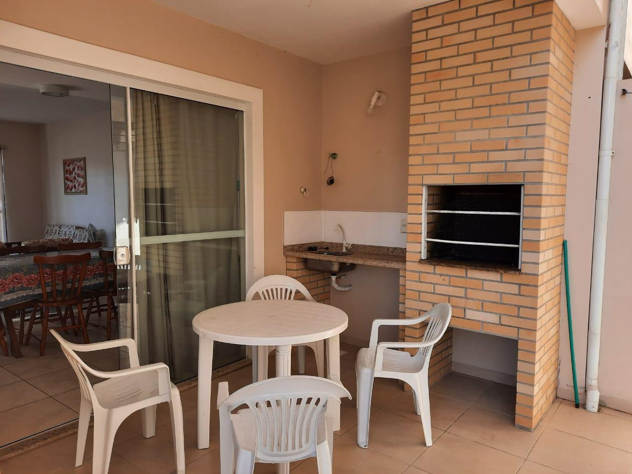 Casa Iara Centro 4 — Fachada